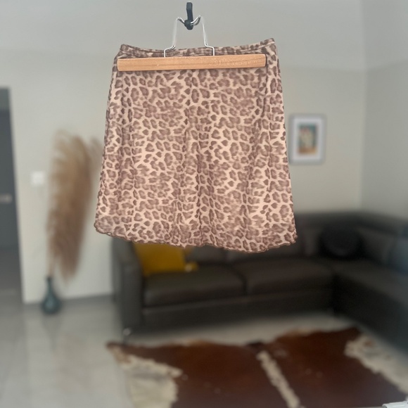 Leopard mini A-line mini skirt XS - Picture 2 of 6